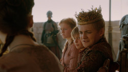 extant_GameOfThrones_2x01-TheNorthRemembers_0240