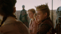 extant_GameOfThrones_2x01-TheNorthRemembers_0242