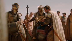 extant_GameOfThrones_2x01-TheNorthRemembers_0266