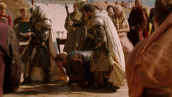 extant_GameOfThrones_2x01-TheNorthRemembers_0268