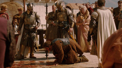 extant_GameOfThrones_2x01-TheNorthRemembers_0277