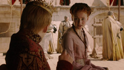 extant_GameOfThrones_2x01-TheNorthRemembers_0282