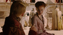 extant_GameOfThrones_2x01-TheNorthRemembers_0286