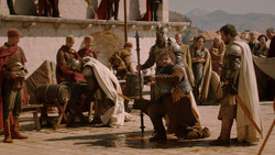 extant_GameOfThrones_2x01-TheNorthRemembers_0295