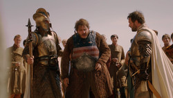 extant_GameOfThrones_2x01-TheNorthRemembers_0307