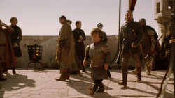 extant_GameOfThrones_2x01-TheNorthRemembers_0320