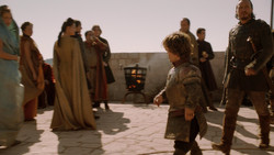 extant_GameOfThrones_2x01-TheNorthRemembers_0322