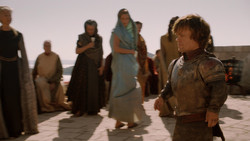 extant_GameOfThrones_2x01-TheNorthRemembers_0324