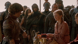 extant_GameOfThrones_2x01-TheNorthRemembers_0357