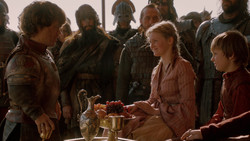 extant_GameOfThrones_2x01-TheNorthRemembers_0362