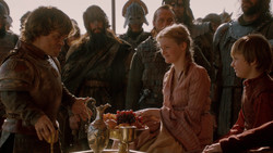 extant_GameOfThrones_2x01-TheNorthRemembers_0365