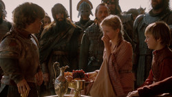extant_GameOfThrones_2x01-TheNorthRemembers_0368