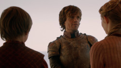 extant_GameOfThrones_2x01-TheNorthRemembers_0374