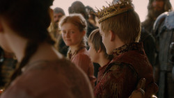 extant_GameOfThrones_2x01-TheNorthRemembers_0385