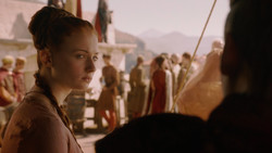 extant_GameOfThrones_2x01-TheNorthRemembers_0428