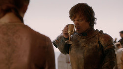 extant_GameOfThrones_2x01-TheNorthRemembers_0455