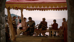 extant_GameOfThrones_2x01-TheNorthRemembers_0466