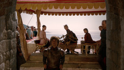 extant_GameOfThrones_2x01-TheNorthRemembers_0472