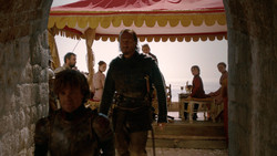 extant_GameOfThrones_2x01-TheNorthRemembers_0475