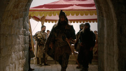extant_GameOfThrones_2x01-TheNorthRemembers_0480