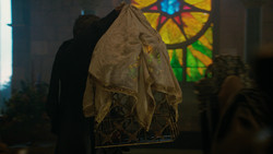 extant_GameOfThrones_2x01-TheNorthRemembers_0489