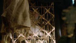 extant_GameOfThrones_2x01-TheNorthRemembers_0501