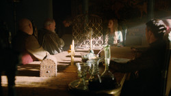 extant_GameOfThrones_2x01-TheNorthRemembers_0512