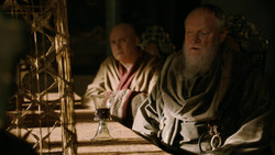 extant_GameOfThrones_2x01-TheNorthRemembers_0517
