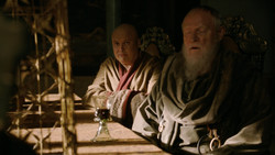 extant_GameOfThrones_2x01-TheNorthRemembers_0525