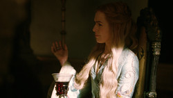 extant_GameOfThrones_2x01-TheNorthRemembers_0554