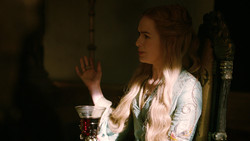 extant_GameOfThrones_2x01-TheNorthRemembers_0555