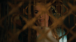 extant_GameOfThrones_2x01-TheNorthRemembers_0559