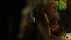 extant_GameOfThrones_2x01-TheNorthRemembers_0622