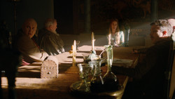 extant_GameOfThrones_2x01-TheNorthRemembers_0629