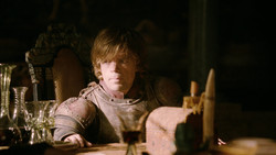 extant_GameOfThrones_2x01-TheNorthRemembers_0637