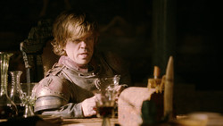 extant_GameOfThrones_2x01-TheNorthRemembers_0641