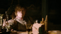 extant_GameOfThrones_2x01-TheNorthRemembers_0643