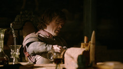 extant_GameOfThrones_2x01-TheNorthRemembers_0651