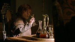 extant_GameOfThrones_2x01-TheNorthRemembers_0662
