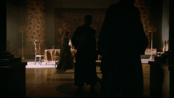 extant_GameOfThrones_2x01-TheNorthRemembers_0732