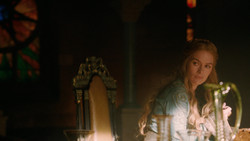 extant_GameOfThrones_2x01-TheNorthRemembers_0740