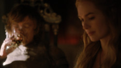 extant_GameOfThrones_2x01-TheNorthRemembers_0910