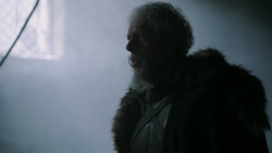 extant_GameOfThrones_2x01-TheNorthRemembers_1028