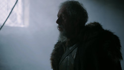 extant_GameOfThrones_2x01-TheNorthRemembers_1036