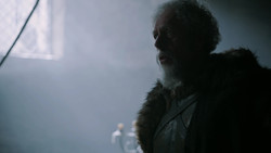 extant_GameOfThrones_2x01-TheNorthRemembers_1048
