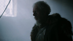 extant_GameOfThrones_2x01-TheNorthRemembers_1065