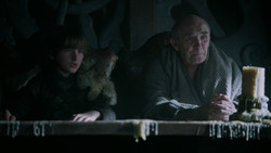 extant_GameOfThrones_2x01-TheNorthRemembers_1084