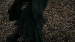 extant_GameOfThrones_2x01-TheNorthRemembers_1203