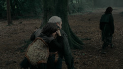 extant_GameOfThrones_2x01-TheNorthRemembers_1211