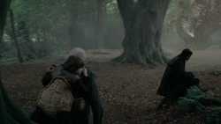 extant_GameOfThrones_2x01-TheNorthRemembers_1215